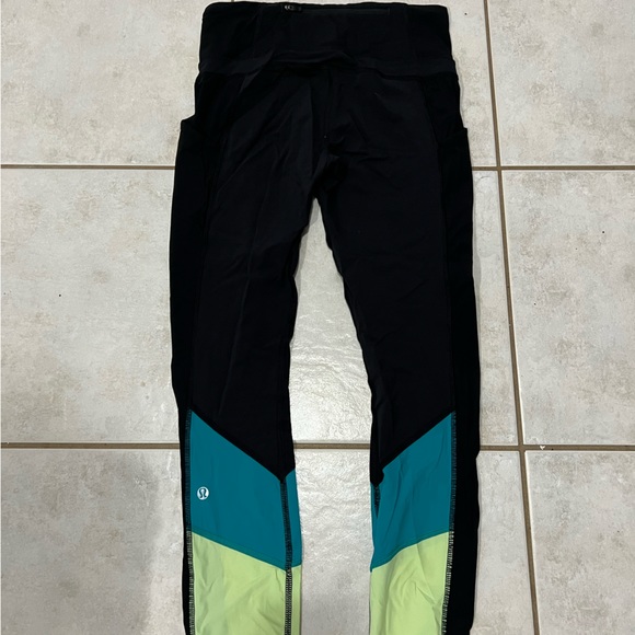 3/4 pant - Picture 2 of 3